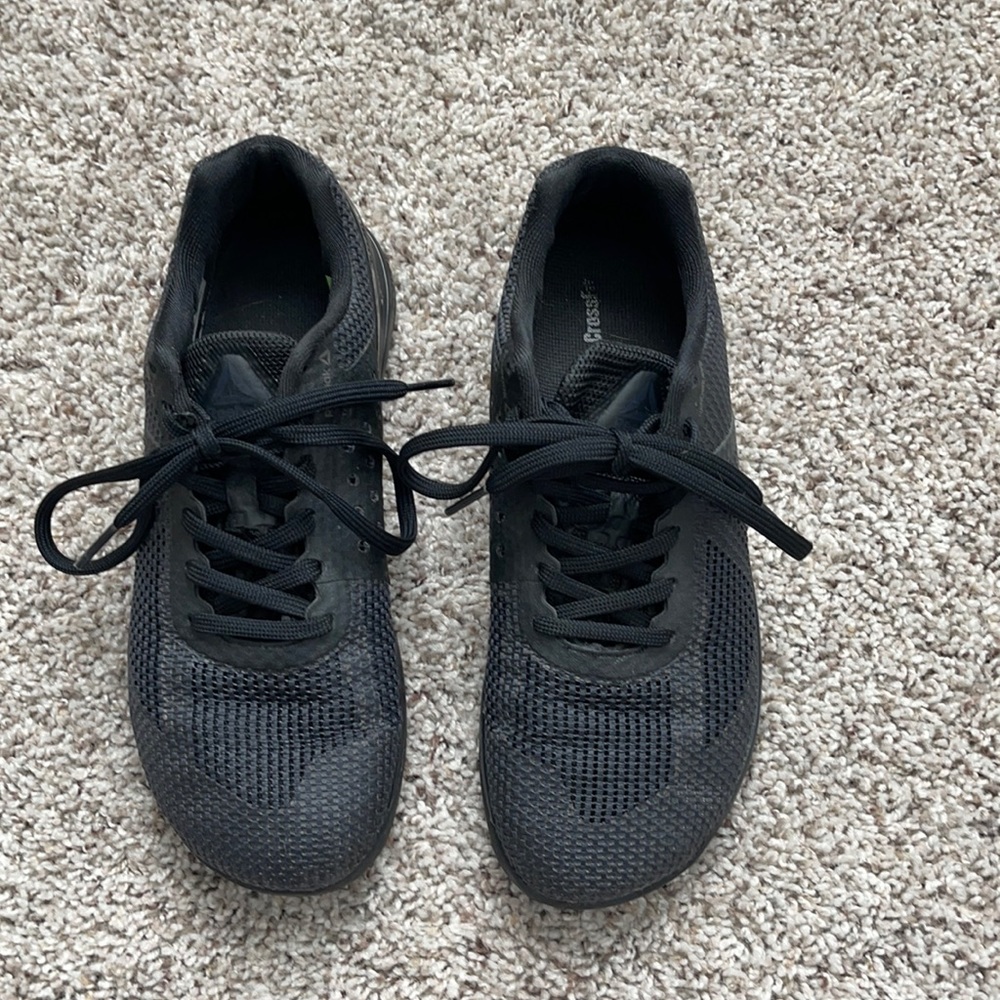 Reebok Nano 7 athletic shoes size 9.5